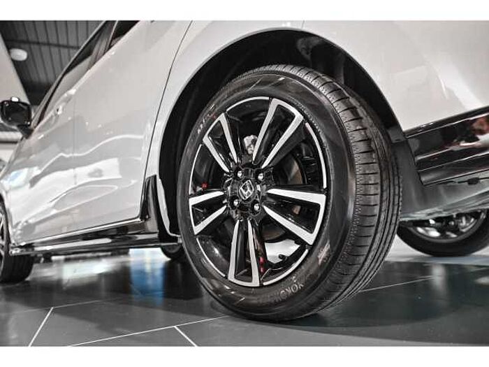 Honda Jazz 1.5 ADVANCE SPORT Allwetterreifen Navigation Sitzheizung Rückfahrkamera