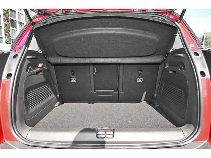 Opel Crossland 1.2 ULTIMATE PAKET+ALCANTARA+NAVI+SHZ+GJR+TWA+KEYLESS+R-KAM+