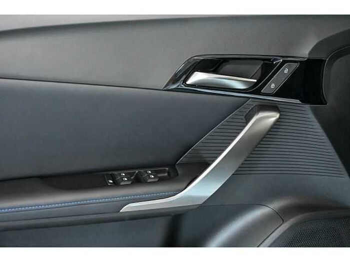 MG MG4 Luxury StandHZG Navi GJR Digitales Cockpit 360 Kamera LED ACC Apple CarPlay