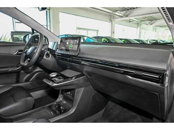 MG MG4 Luxury StandHZG Navi GJR Digitales Cockpit 360 Kamera LED ACC Apple CarPlay