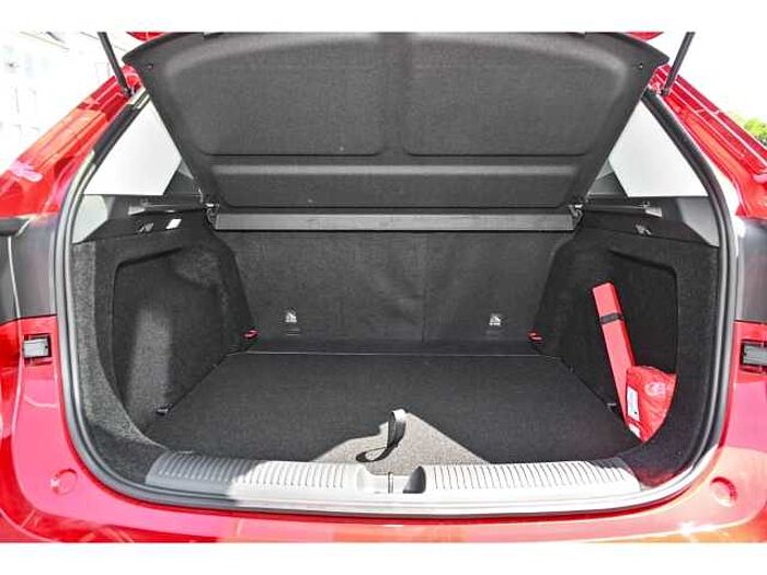 MG ZS 1.5 Comfort+ALLWETTER+Navi Digitales Cockpit 360 Kamera LED Apple CarPlay