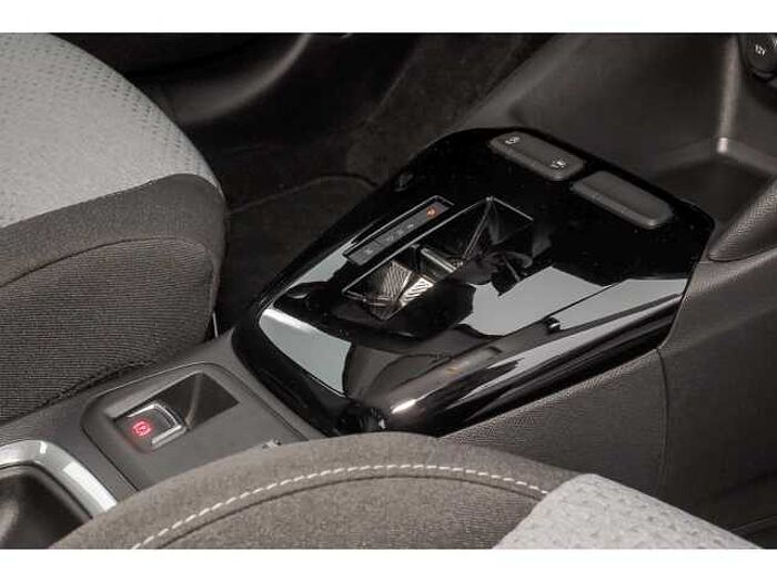 Opel Corsa 1.2 EDITION AT+GJR+ALU+NSW+TECH/KOMFORT-PAKET+