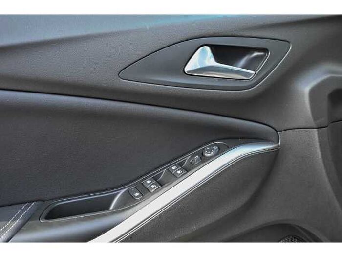 Opel Grandland 1.2 GS LINE+GRIP+NAVI+P&G-PR+GJR+BEH.WSS