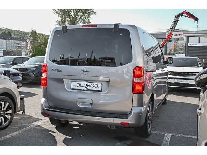 Opel Zafira Life INNOVATION AT+ERH.ZUL+AHK+GJR+P&G-PR+SH-PAKET2+