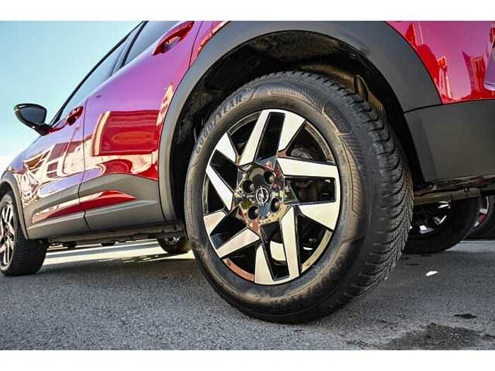 Opel Mokka GS 1.2(136 PS)+NAVI+ALCANTARA+GJR+SHZ+AHK+MASSAGE+KEYLESS+