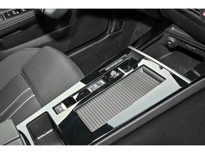 Opel Astra GS AT+NAVI+GJR+SHZ+LRH+R-KAM+2xPDC+KEYLESS+NSW+