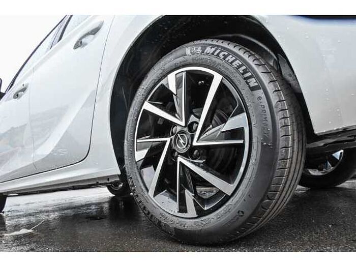 Opel Corsa 1.2 GS+LED+R-KAM+SHZ+LRH+TWA+2xPDC+VC+DAB+