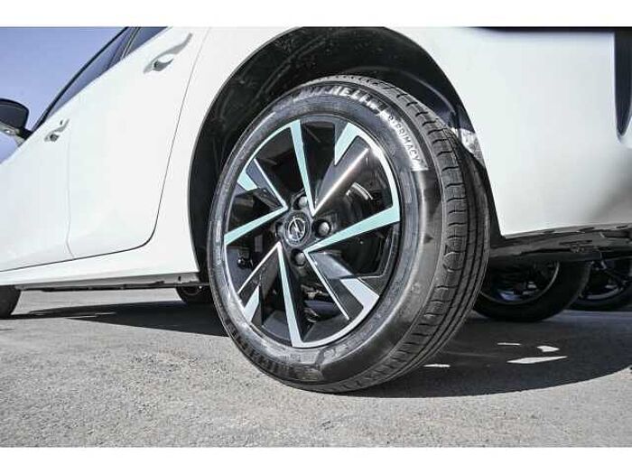 Opel Corsa 1.2 GS+LED+R-KAM+SHZ+LRH+TWA+2xPDC+VC+DAB+