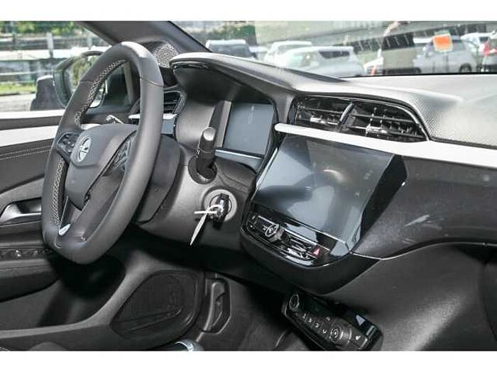 Opel Corsa 1.2 GS+LED+R-KAM+SHZ+LRH+TWA+2xPDC+VC+DAB+