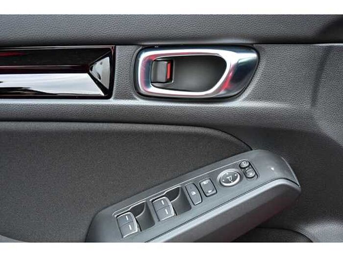 Honda Civic 2.0 HYBRID ELEGANCE SHZ+NAVI+R-KAM, 2x PDC+LED