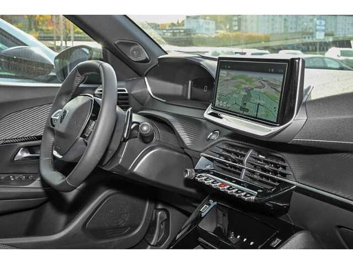 Peugeot 2008 ALLURE AT+NAVI+GJR+SHZ+2xPDC+ALU+