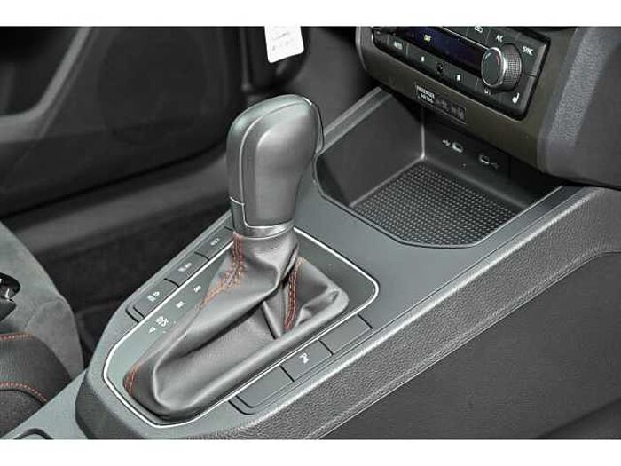 SEAT Ibiza 1.5 FR PRO BLACK EDITION DSG+DINAMICA+SHZ+FAP-XL+