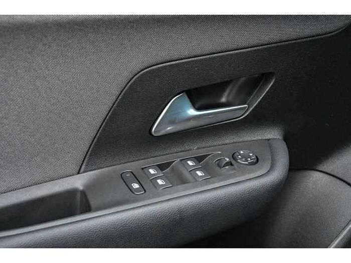 Opel Mokka-e EDITION (136PS)+GJR+SHZ+PDC+R-KAM+KLIMAAUTO+