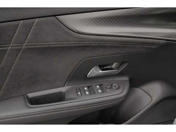 Opel Mokka-e Ultimate 100 kW Navi Leder Digitales Cockpit LED Blendfreies Fernl. Kurv