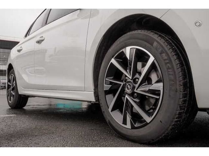 Opel Corsa GS 1.2 Automatik SHZ LRH LED ACC Apple CarPlay Android Auto Musikstreaming