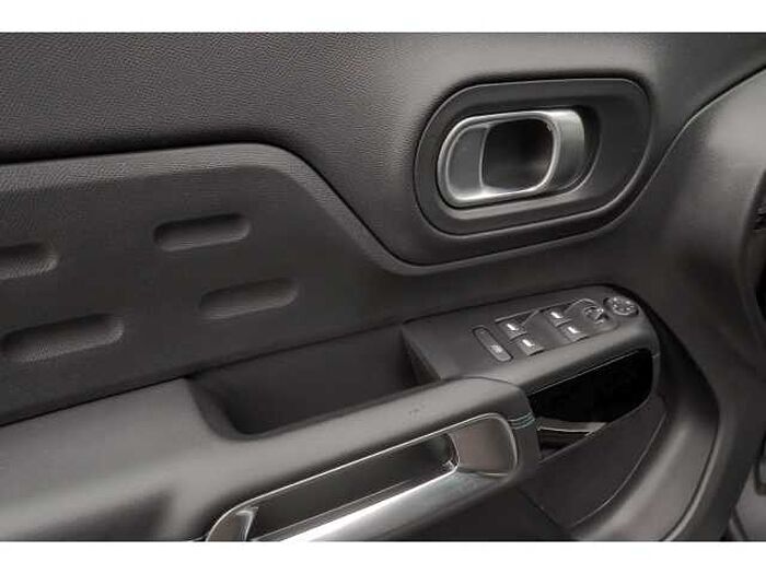 Citroen C5 Aircross Shine Pack 225 S&S e-EAT8 AHK-abn. El. Panodach Navi Leder Digitales