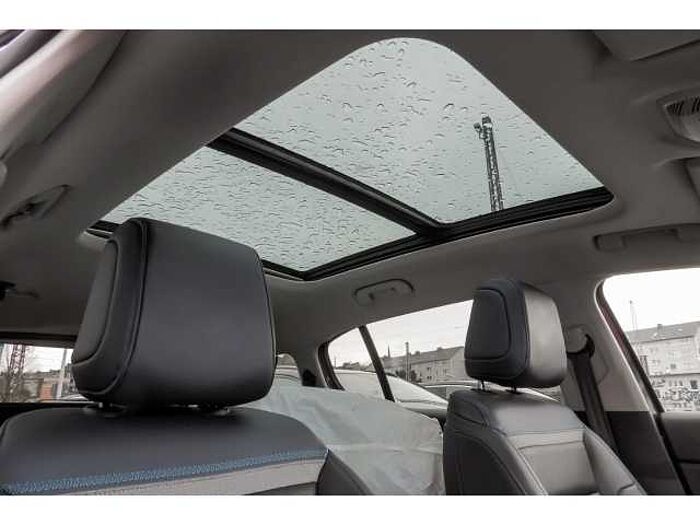 Citroen C5 Aircross Shine Pack 225 S&S e-EAT8 AHK-abn. El. Panodach Navi Leder Digitales