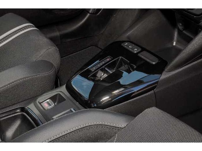 Opel Corsa 1.2 GS AT+SHZ+LRH+LED+ACC+APPLE+