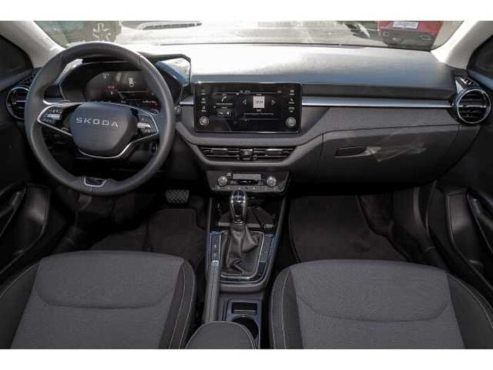 SKODA Fabia SELECTION+AT+SHZ+LRH+R-KAM+PDC+APPLE+