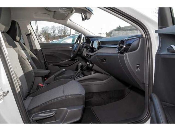 SKODA Fabia SELECTION+AT+SHZ+LRH+R-KAM+PDC+APPLE+