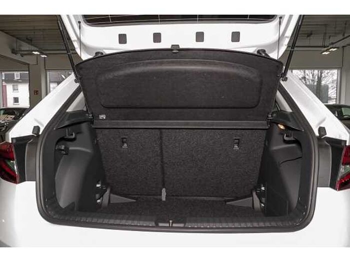 SKODA Fabia SELECTION+AT+SHZ+LRH+R-KAM+PDC+APPLE+