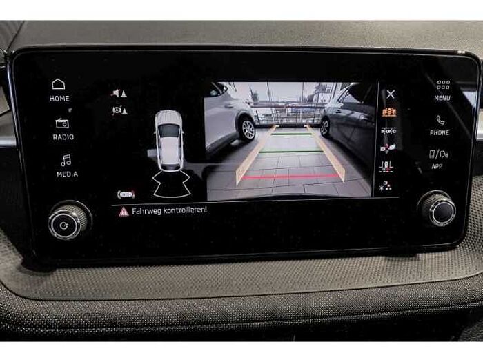 SKODA Fabia SELECTION+AT+SHZ+LRH+R-KAM+PDC+APPLE+