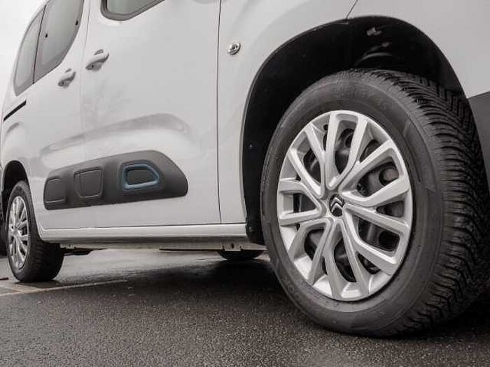 Citroen Berlingo e-FEEL M+GJR+KLIMA+PDC+OBL11KW+BT+DAB+