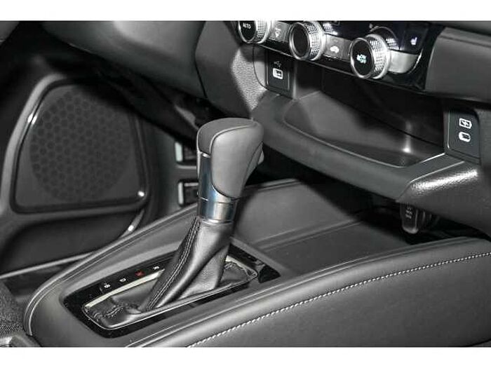 Honda HR-V Hybrid 1.5 Elegance Magic Seats STZ V Einparkhilfe vorne hinten