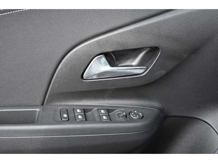 Opel Corsa F GS Hybrid (110 PS)-AT+RÜCKFAHRKAMERA+SHZ+LHZ+LED+PDC+