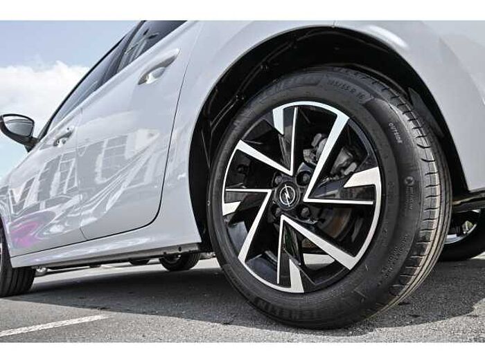 Opel Corsa F GS Hybrid (110 PS)-AT+RÜCKFAHRKAMERA+SHZ+LHZ+LED+PDC+