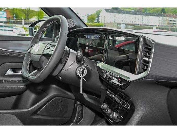 Opel Mokka GS AT+PDC+KAM+LRH+SHZ+ALU+DAB+TEMPO