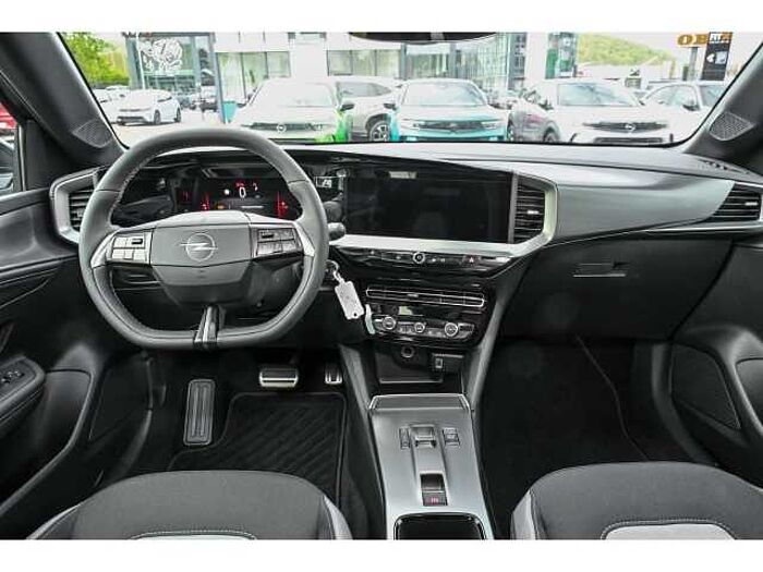 Opel Mokka GS AT+PDC+KAM+LRH+SHZ+ALU+DAB+TEMPO