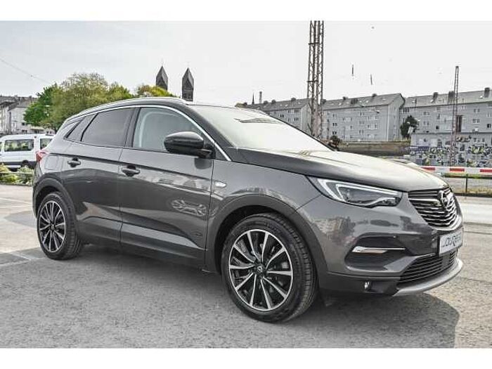 Opel Grandland ULTIMATE Plug-in-Hybrid4+NAVI+LEDER+ASS+WINTERRÄDER+STANDHEIZUNG