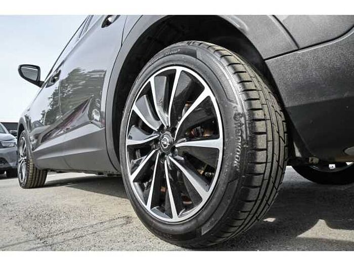 Opel Grandland ULTIMATE Plug-in-Hybrid4+NAVI+LEDER+ASS+WINTERRÄDER+STANDHEIZUNG