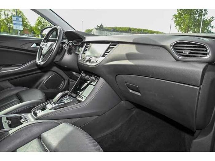 Opel Grandland ULTIMATE Plug-in-Hybrid4+NAVI+LEDER+ASS+WINTERRÄDER+STANDHEIZUNG