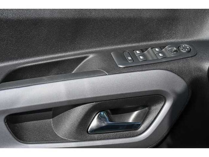 Citroen Berlingo Plus+KLIMAAUTOM. +ALU+LHZ*APPLE CARPLAY+ANDROID AUTO