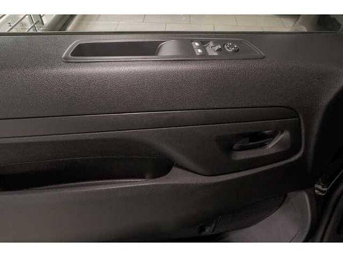 Opel Vivaro Kombi L Automatik+AHK+NAVI+2x Schiebet.+