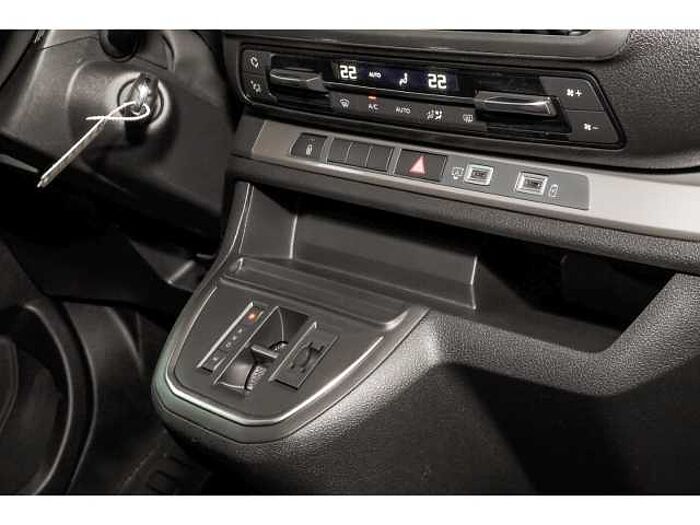 Opel Vivaro Kombi L Automatik+AHK+NAVI+2x Schiebet.+