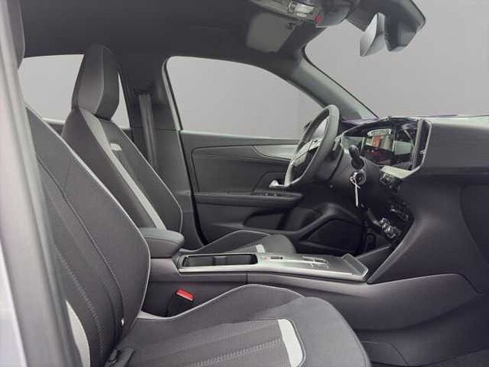 Opel Mokka GS AT+PDC+KAM+LRH+SHZ+ALU+DAB+TEMPO