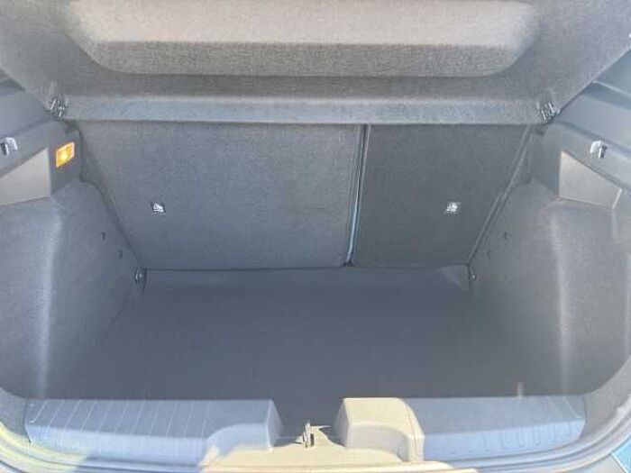 Fiat Grande Panda A PRIMA+NAVI+BEH. WSS+SHZ+LRH+2xPDC+R-KAM+KLIMAAUTO+
