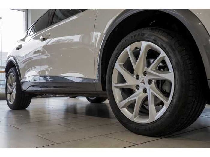 CUPRA Formentor 1.5 TSI+E.HECKK.+AHK+KEYLESS+CARPLAY+SHZ+DAB+RFK