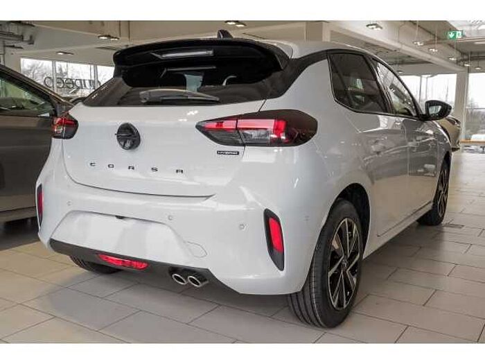 Opel Corsa GS HYBRID+NAVI+SHZ+LRH+R-KAM+TWA+KEYLESS+