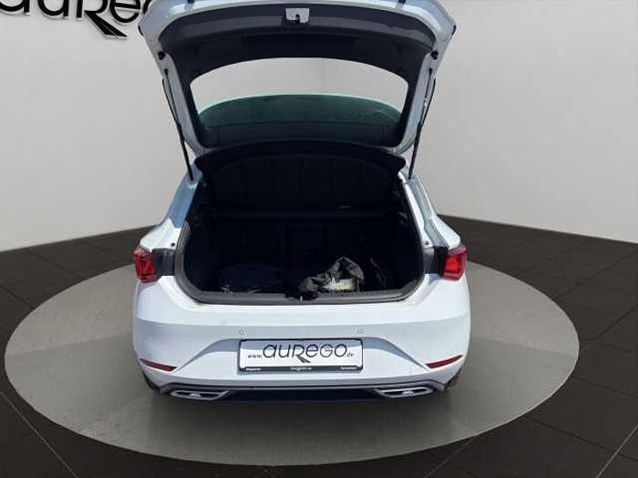 SEAT Leon FR 1.4 e-Hybrid DSG+NAVI+CARPL+R-KAM+S/LHzg+