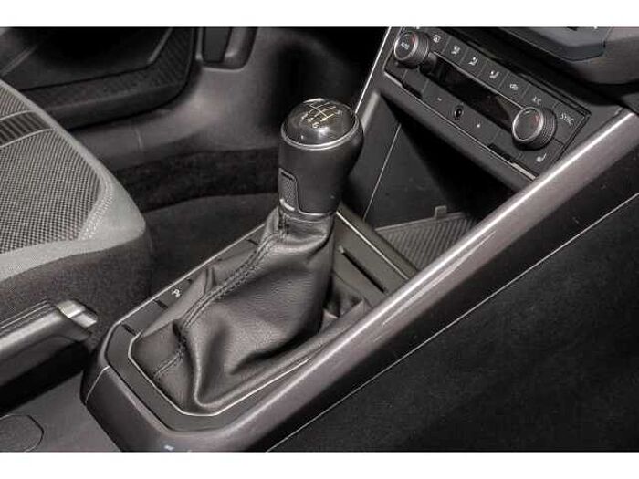 Volkswagen Polo VI Highline+NAVI+SHZ+PDC+KLIMAAUTO+CARPLAY+