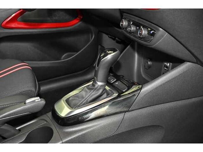 Opel Crossland GS LINE 1.2 AT+NAVI+GJR+R-KAM+LED+SHZ+