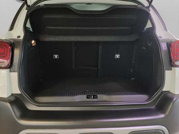 Citroen C3 Aircross SHINE PACK AT+AHK+NAVI+2xPDC+R-KAM+SHZ+GJR+