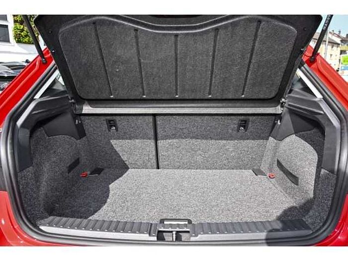 SEAT Ibiza STYLE 1.0 TSI+SHZ+KLIMAAUTO+PDC+R-KAM+LED