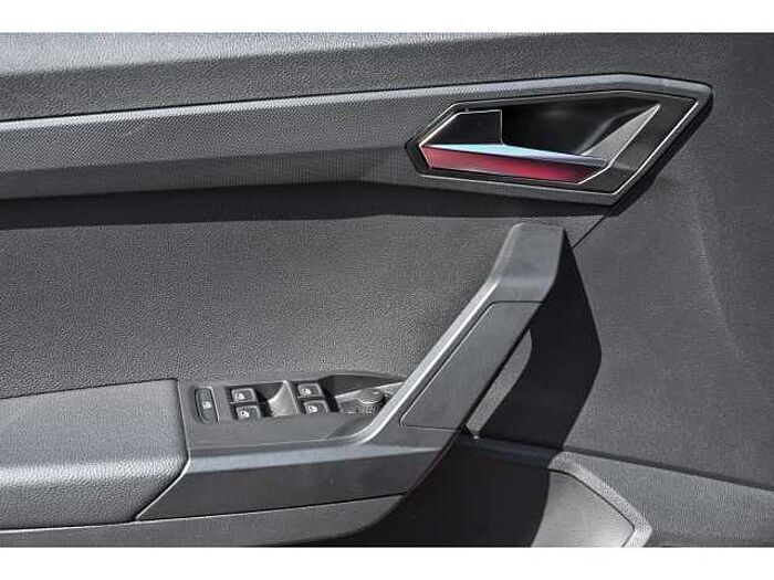 SEAT Ibiza STYLE 1.0 TSI+SHZ+KLIMAAUTO+PDC+R-KAM+LED