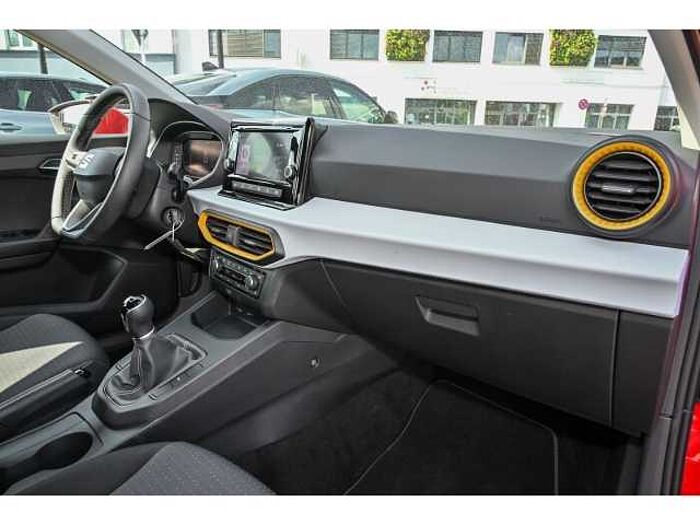 SEAT Ibiza STYLE 1.0 TSI+SHZ+KLIMAAUTO+PDC+R-KAM+LED