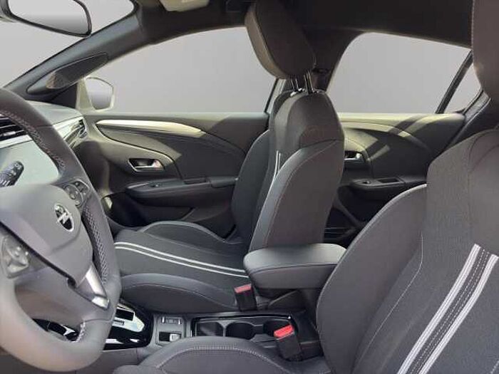 Opel Corsa GS HYBRID (110 PS) AT+SHZ+LRH+R-KAM+2xPDC+